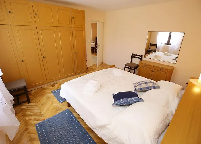 Apartment Marta Ražanac